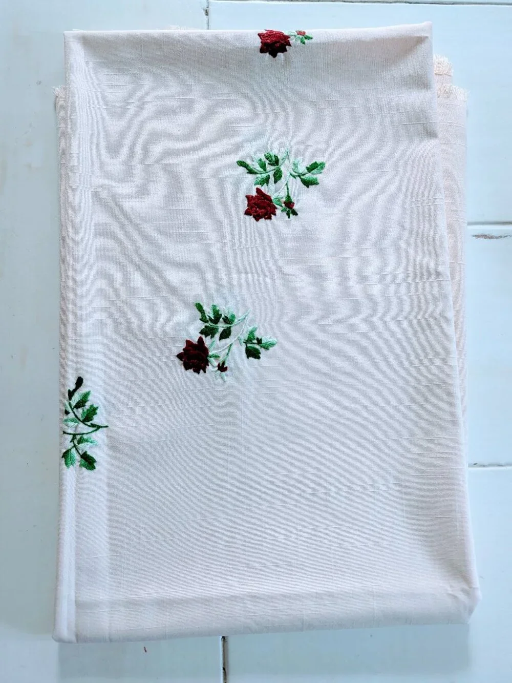 VTG Rose Cross Stitch Linen Tablecloth 84x55 Cream Fringe Cottagecore 80s